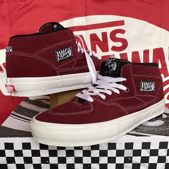 Vans Skate Half Cab
Port Royale
VNOA5FCD4QU
WMNS sneakers - Picture 9 of 16